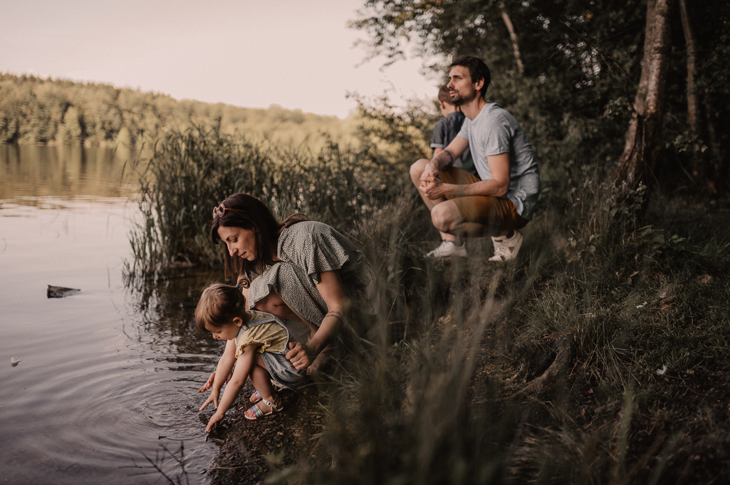 séance famille au lac des vieilles forges